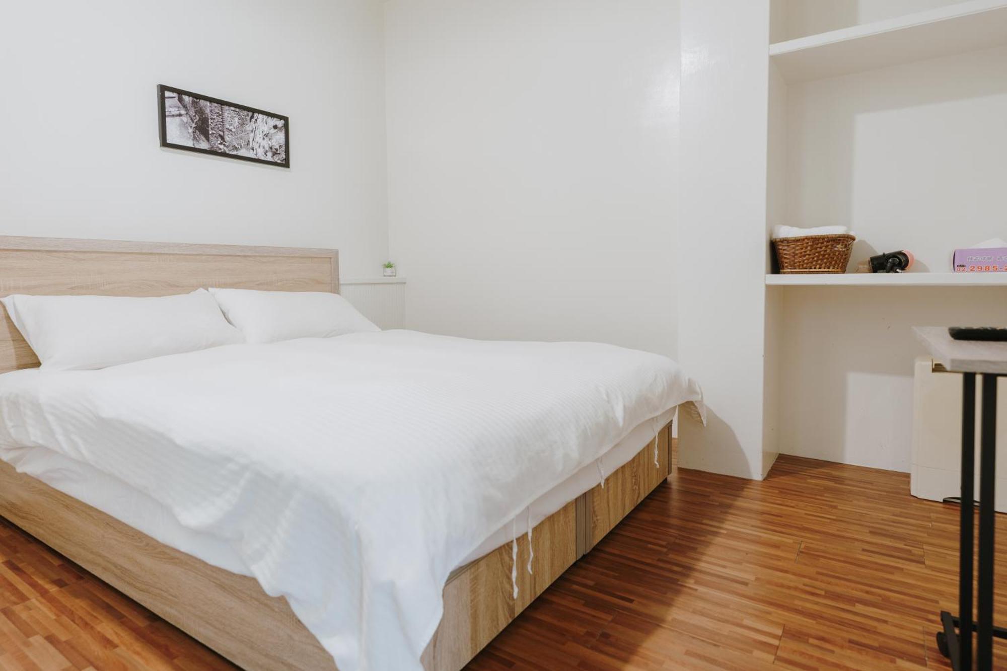 Mountain Traveler Inn Цзюфэнь Экстерьер фото