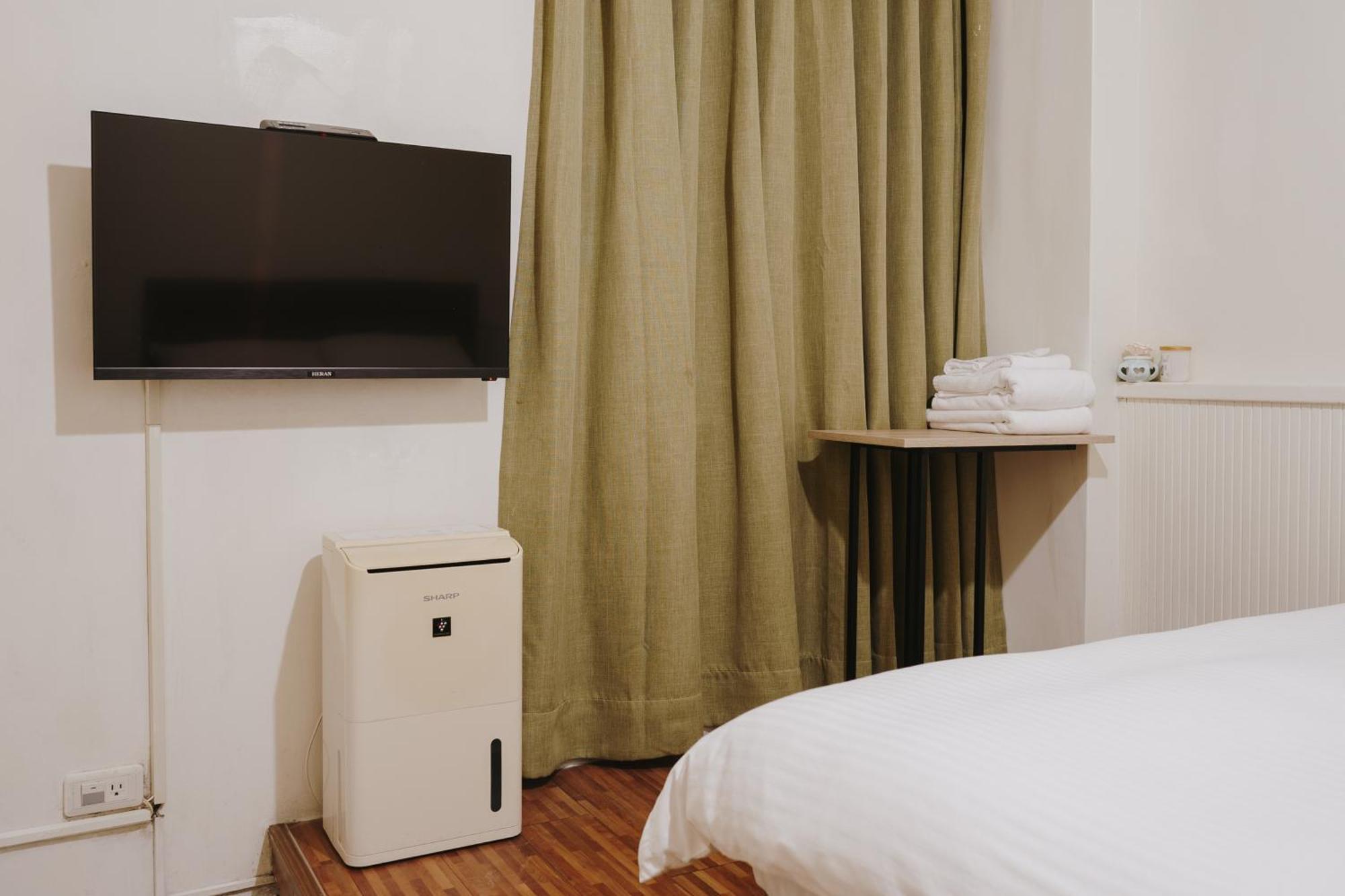 Mountain Traveler Inn Цзюфэнь Экстерьер фото