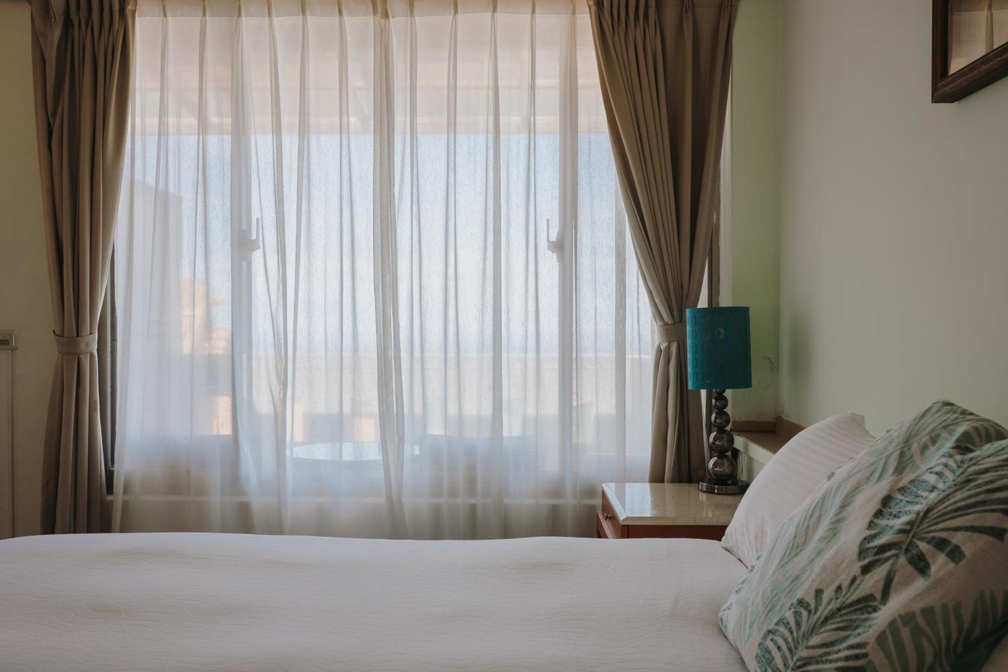 Mountain Traveler Inn Цзюфэнь Экстерьер фото